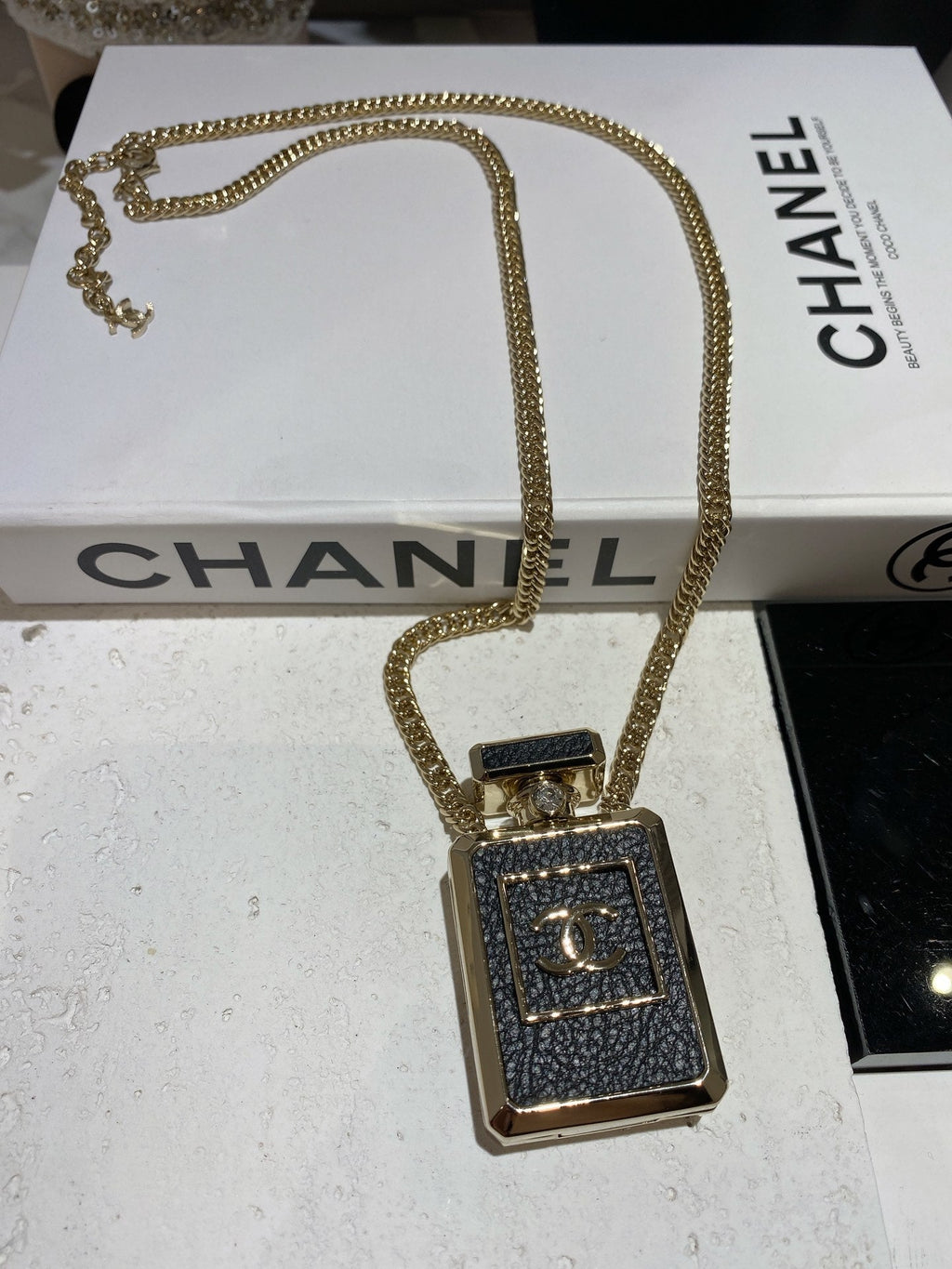18K Chanel No.5 Perfume Pendant Vintage Necklace