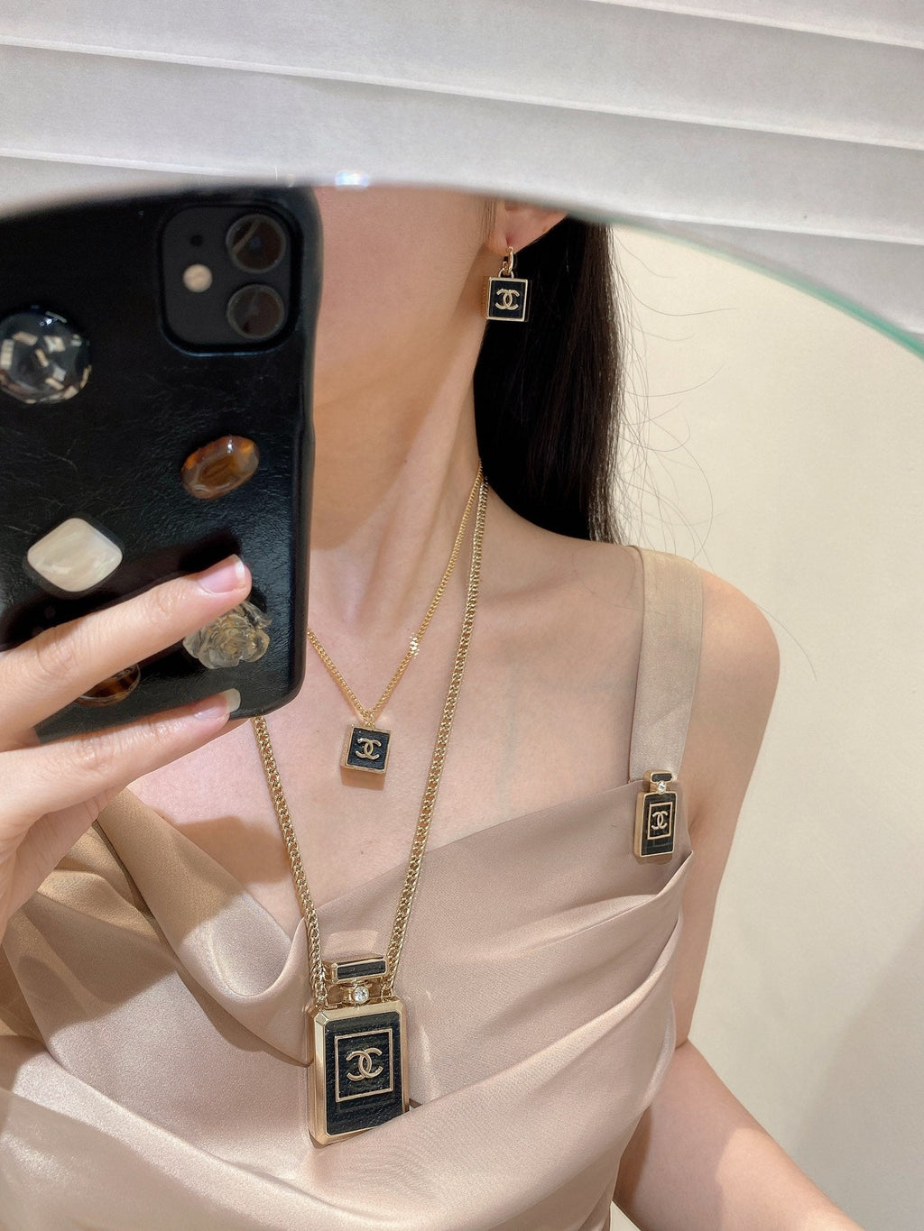 18K Chanel No.5 Perfume Pendant Vintage Necklace