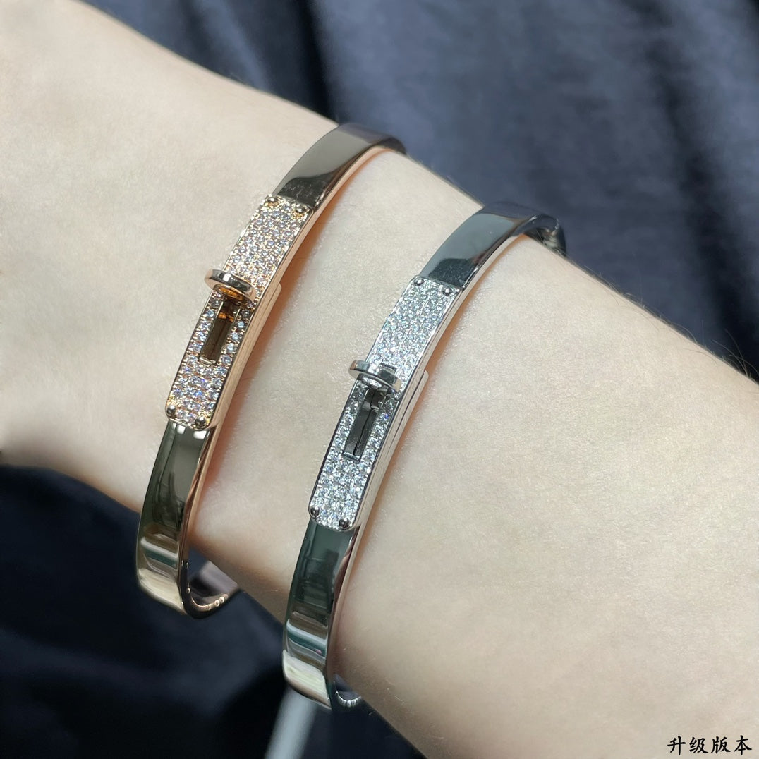 18K Kelly Small Model Diamond Hermès Bracelet