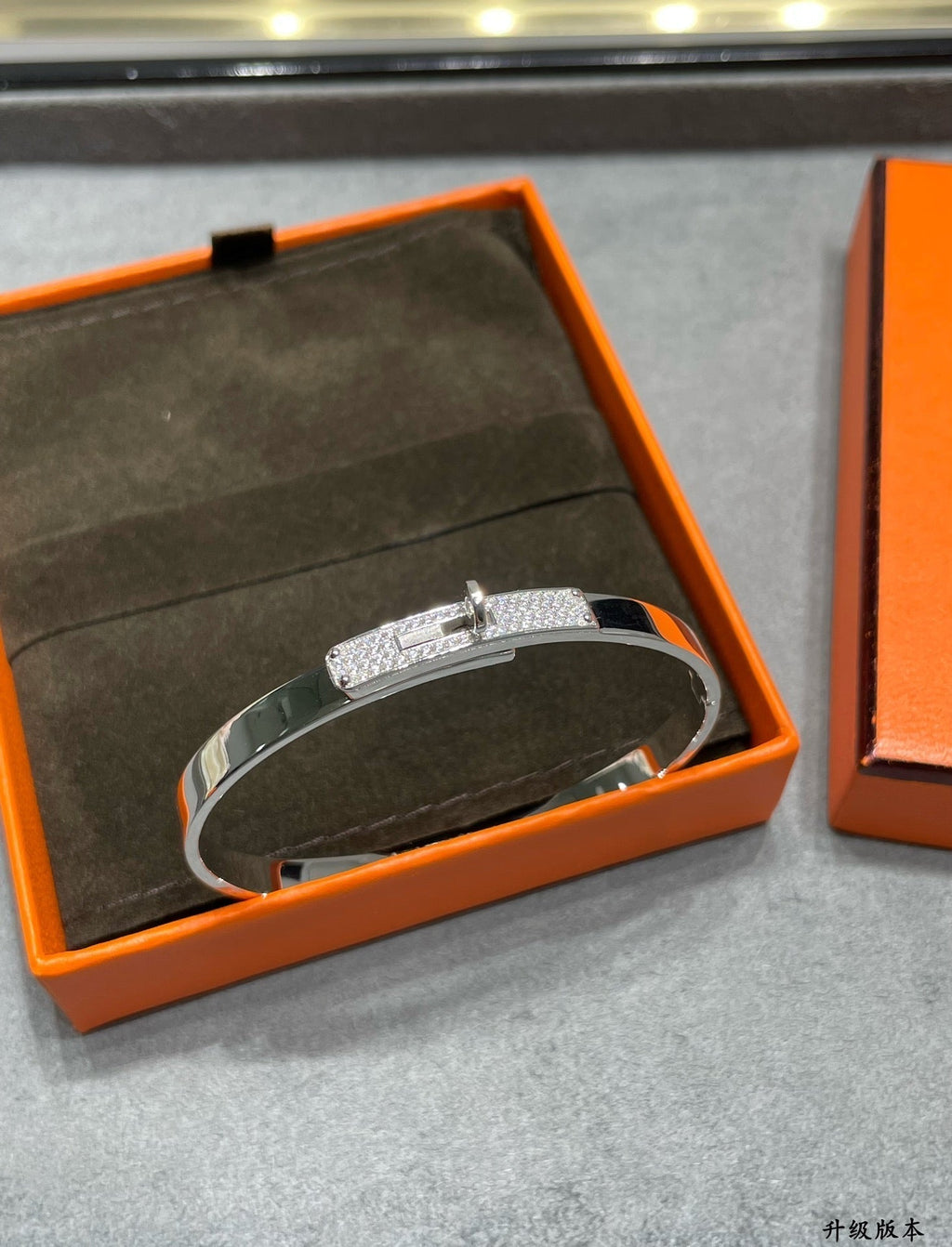18K Kelly Small Model Diamond Hermès Bracelet