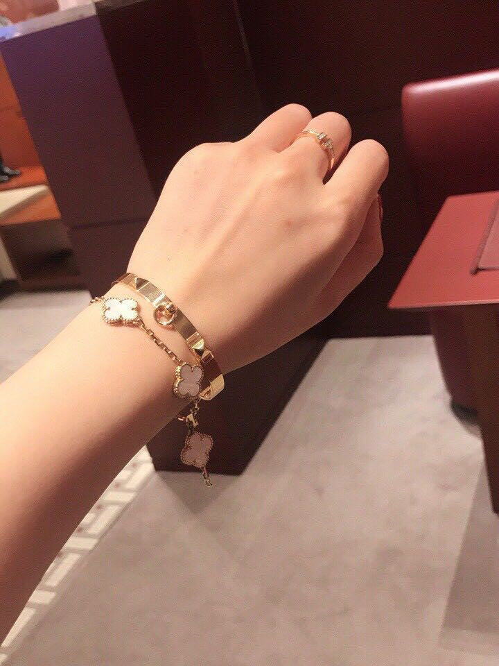18K Collier De Chien Hermès Bracelet