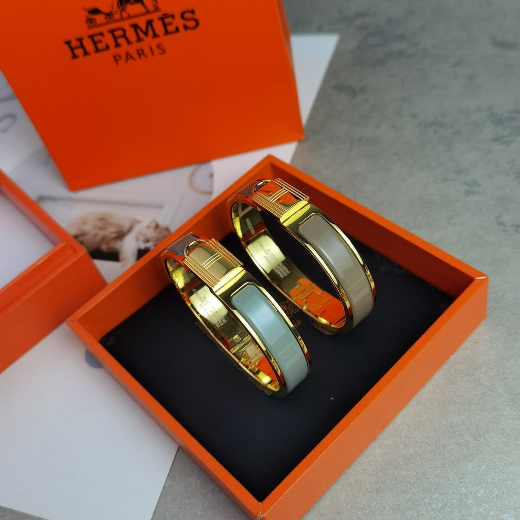 18K Clic Cadenas Light Brown Hermès Bracelet