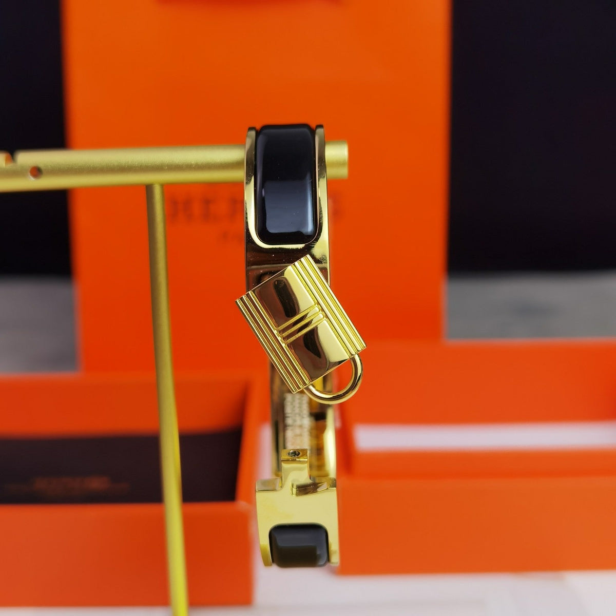 18K Clic Cadenas Black Hermès Bracelet