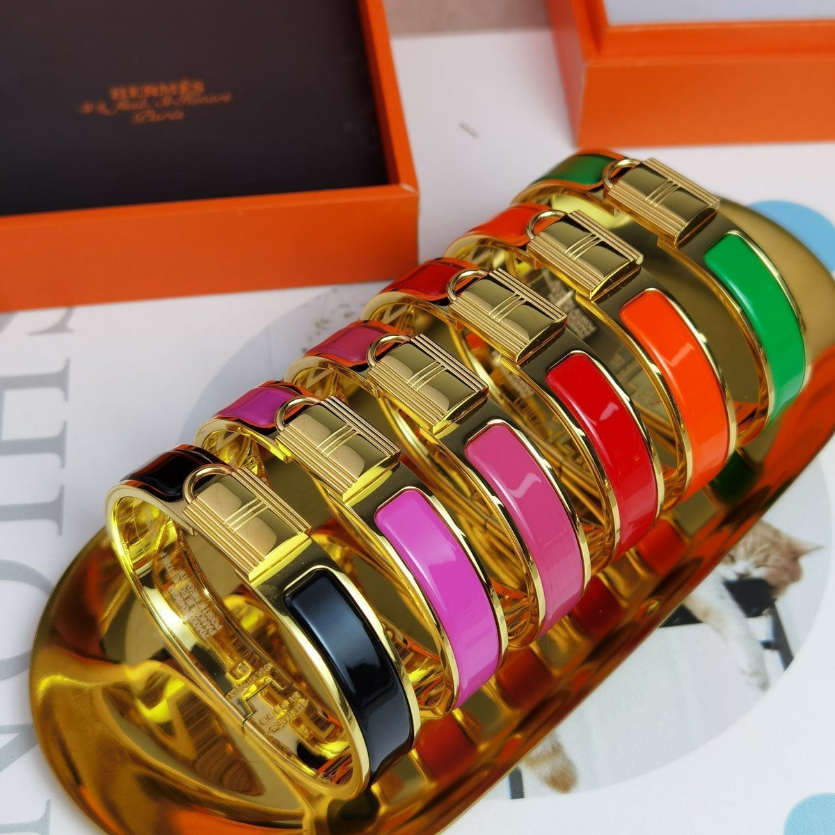 18K Clic Cadenas Red Hermès Bracelet