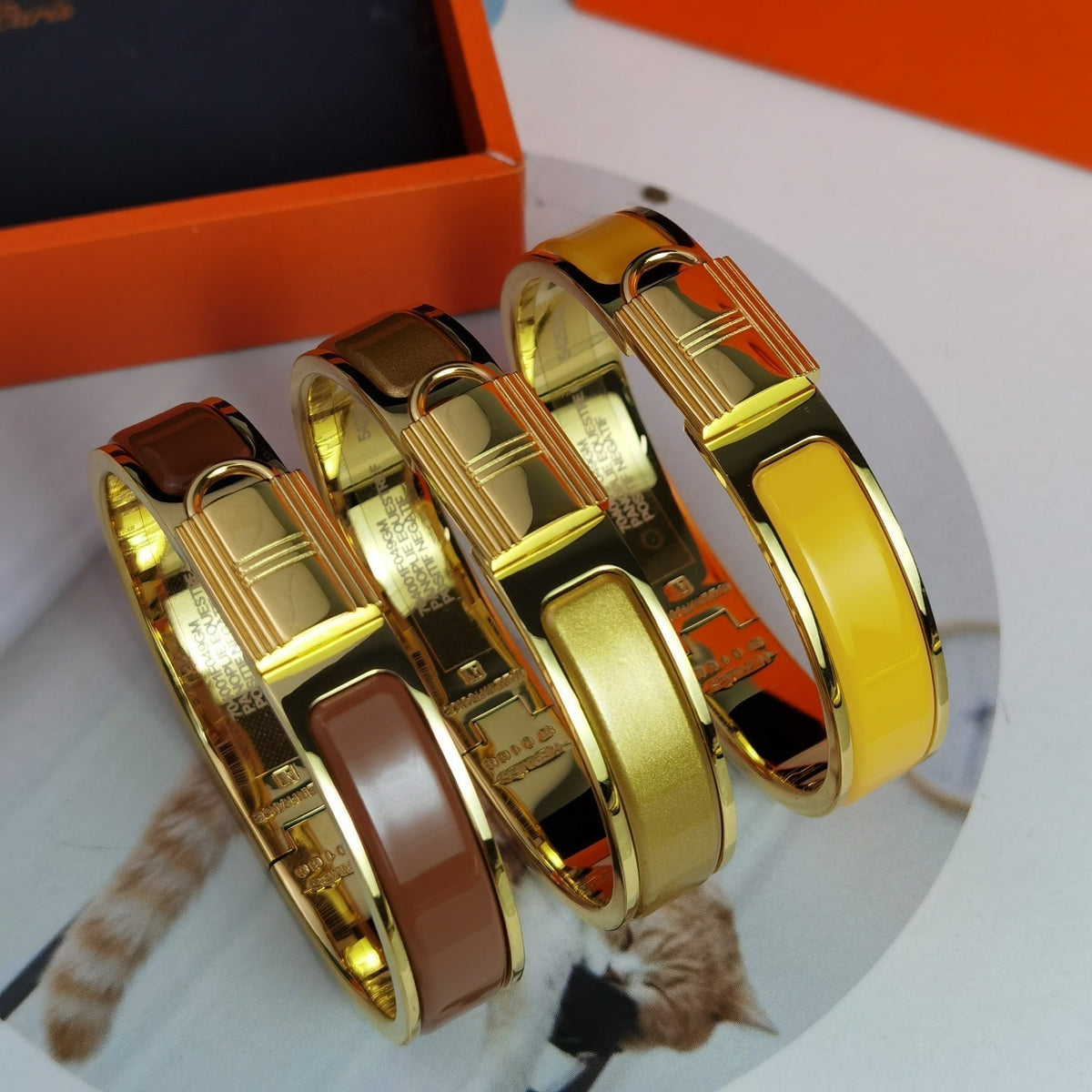 18K Clic Cadenas Yellow Hermès Bracelet