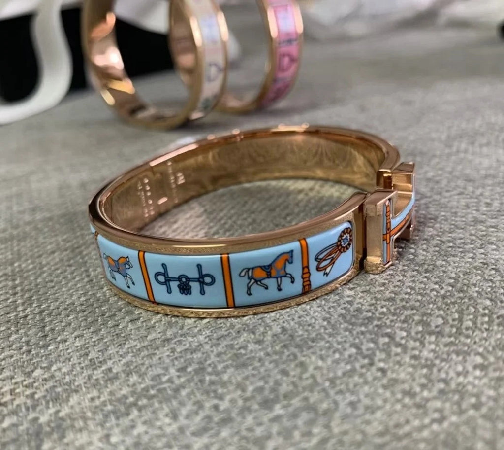 18K Clic Hermès Couvertures Blue Bracelet