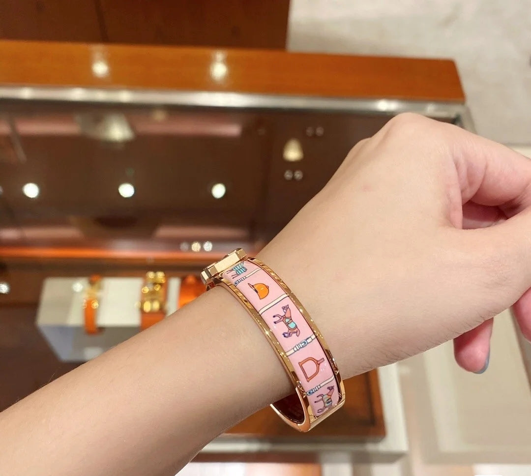 18K Clic Hermès Couvertures Bracelet
