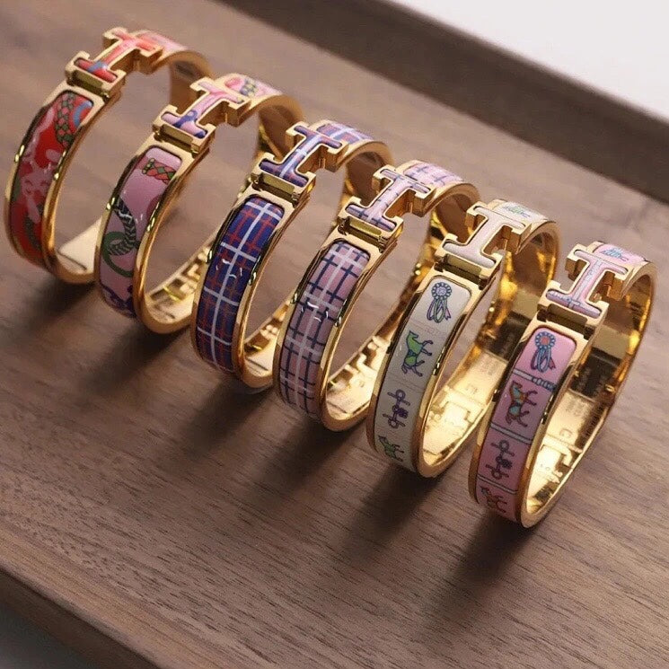 18K Clic Hermès Panoplie Equestre Red Bracelet