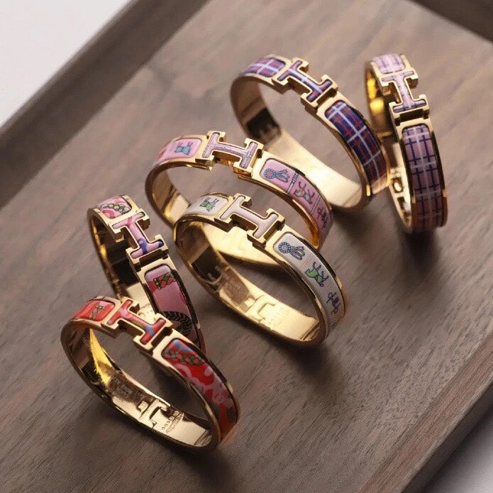 18K Clic Hermès Panoplie Equestre Red Bracelet