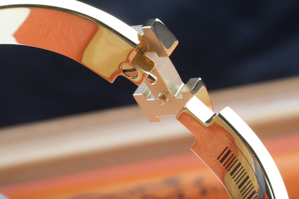 18K Clic Hermès H Lift Black Bracelet