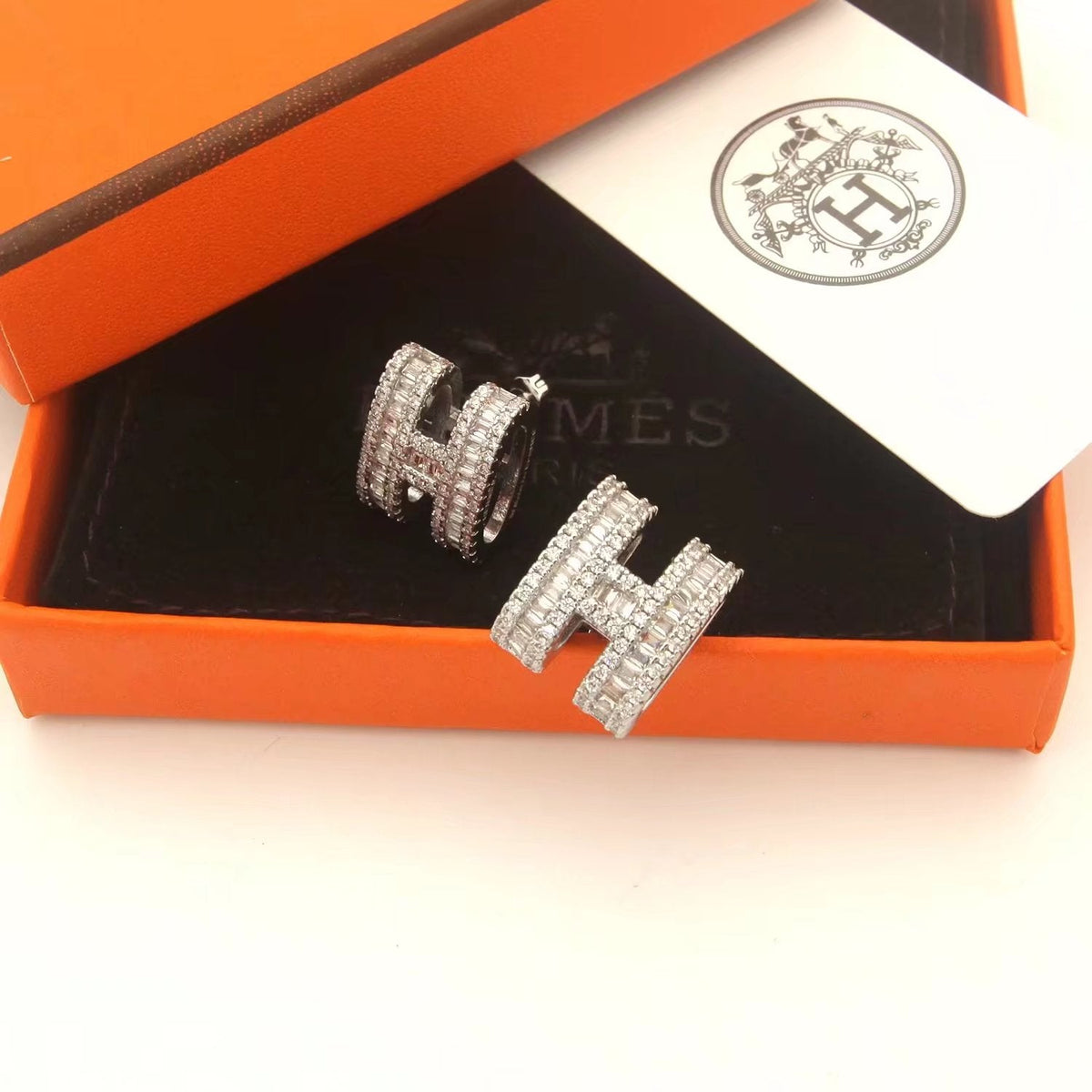 18K Pop Hermès Diamonds Earrings