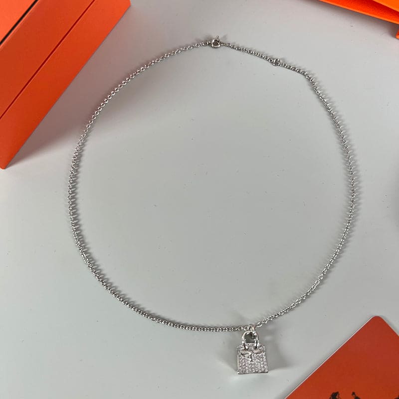 18K Amulettes Birkin Pendant Hermès Necklace