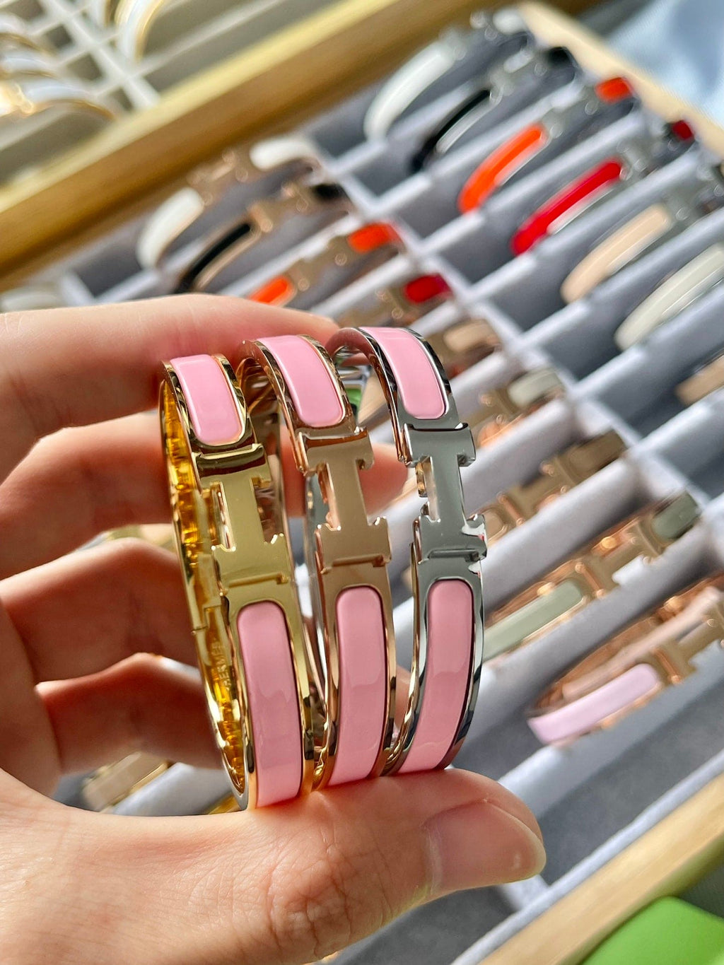 18K Clic Hermès Pink Bracelet
