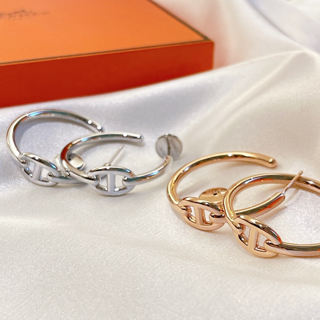 18K Chaine D'Ancre Hermès Earrings