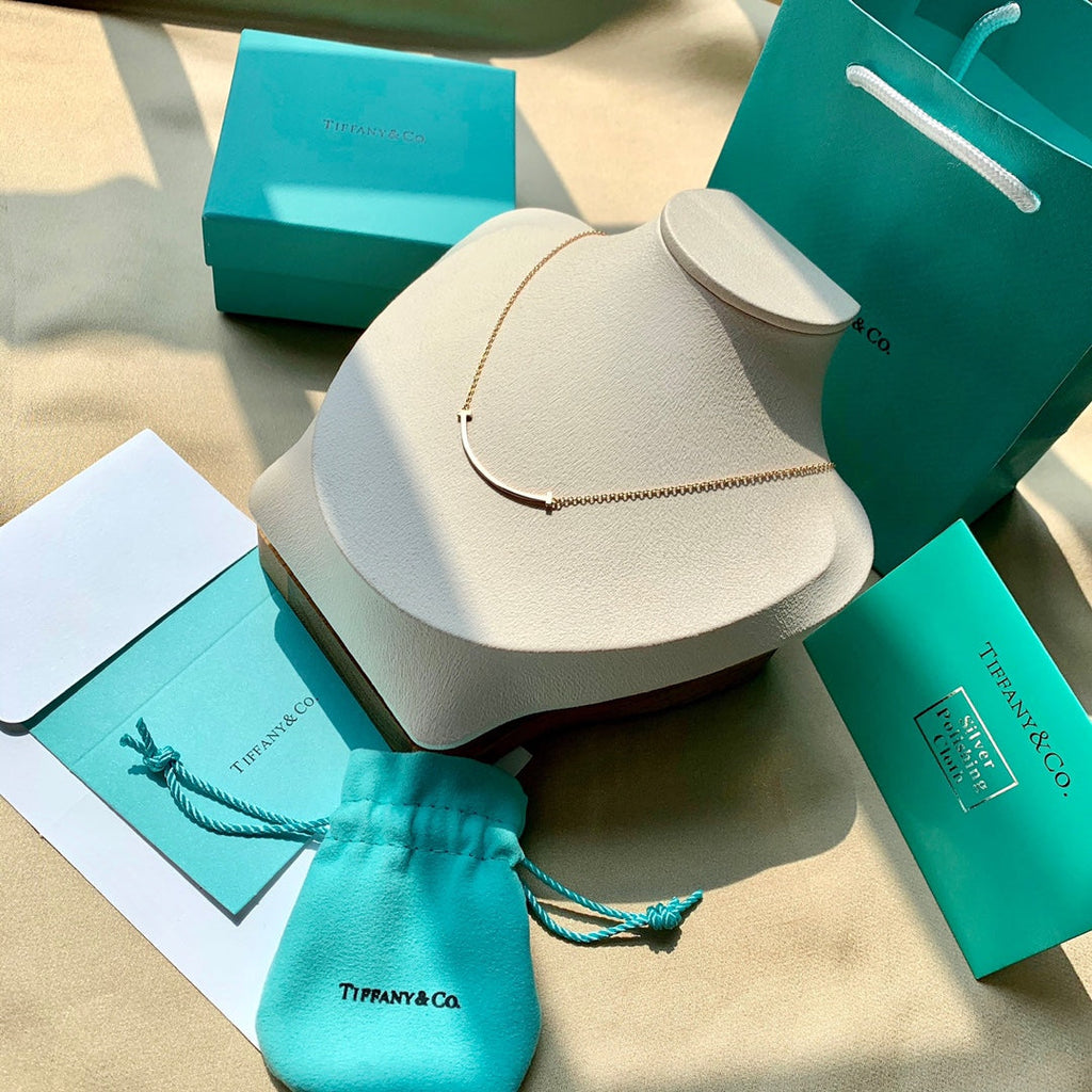 18K Tiffany & Co. Smile Pendant Necklace