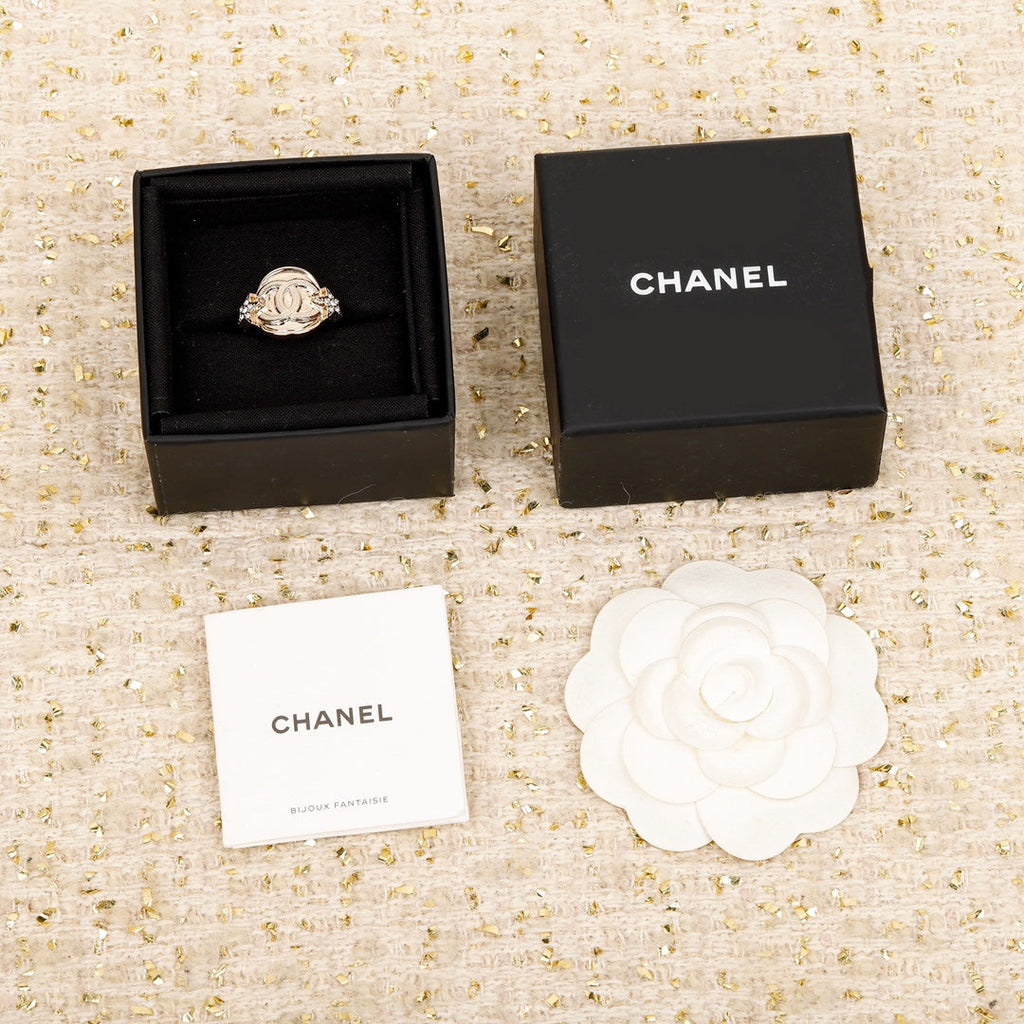 18K Chanel Chain Ring