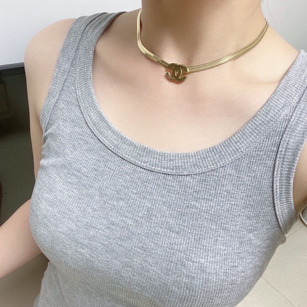 18K Chanel Gold Chain Choker Necklace
