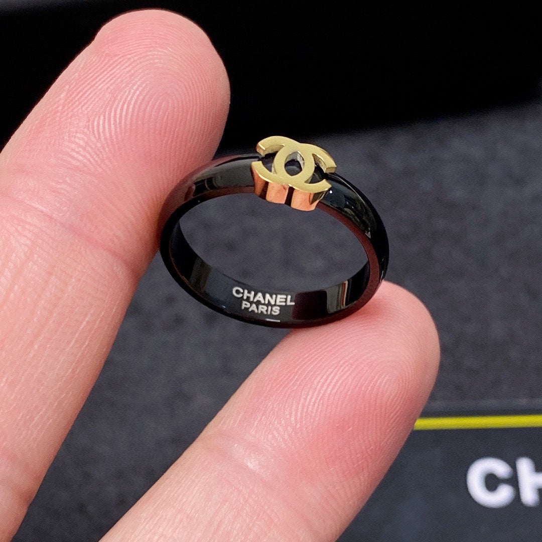 18K Chanel Black Ring