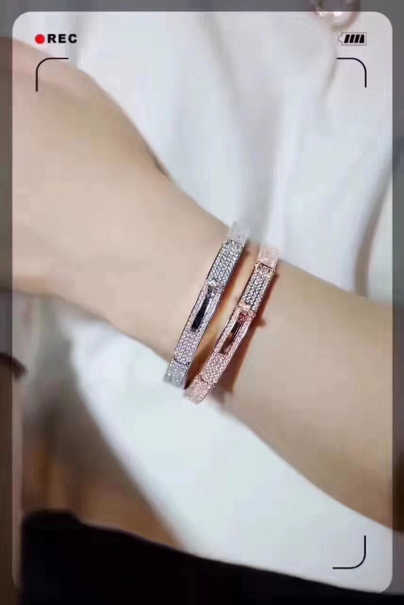 18K Yellow Gold Kelly Diamonds Hermès Bracelet