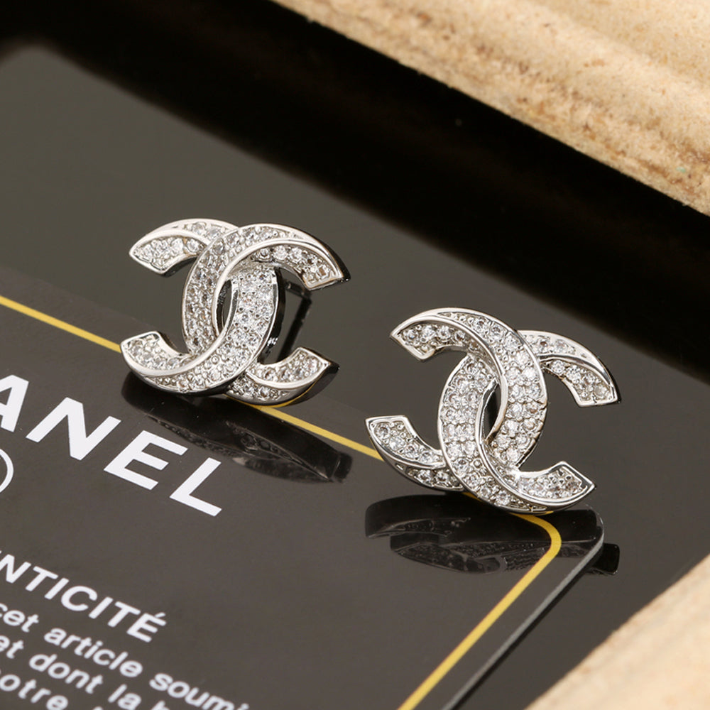 18K Chanel Diamonds Earrings