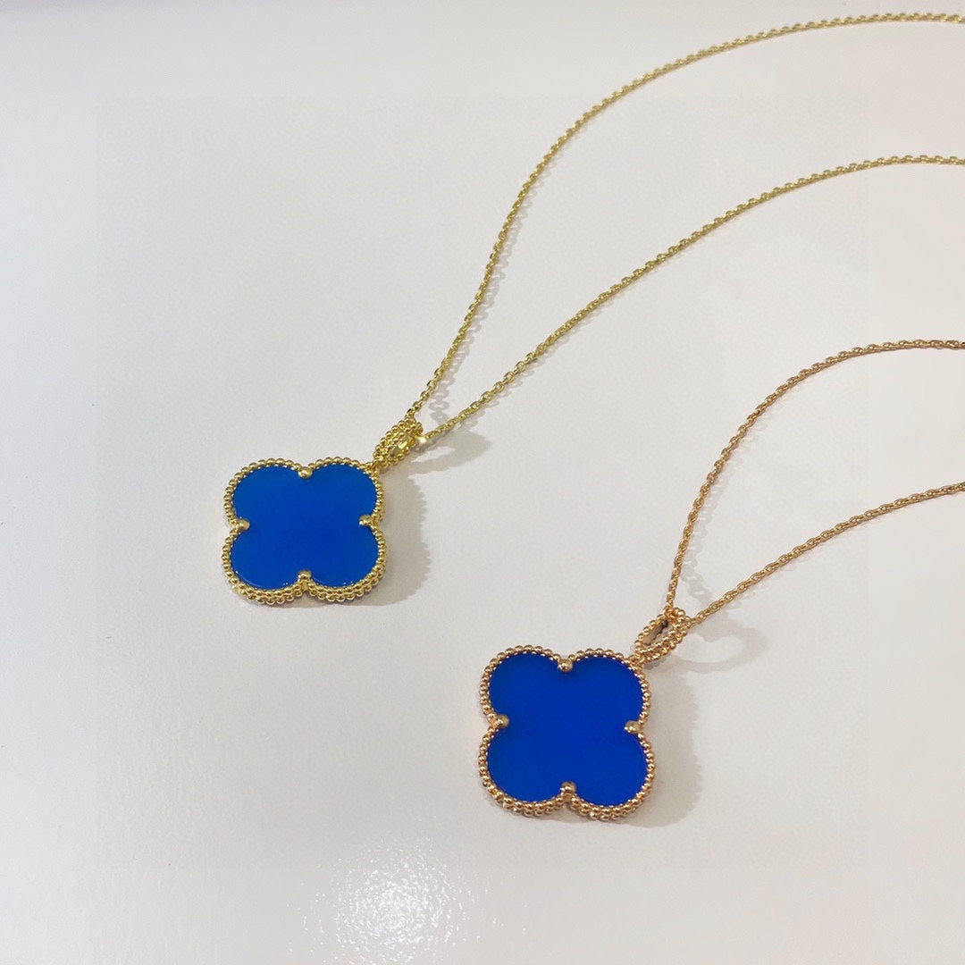 18K Van Cleef & Arpels Magic Alhambra Agate Clover Necklace