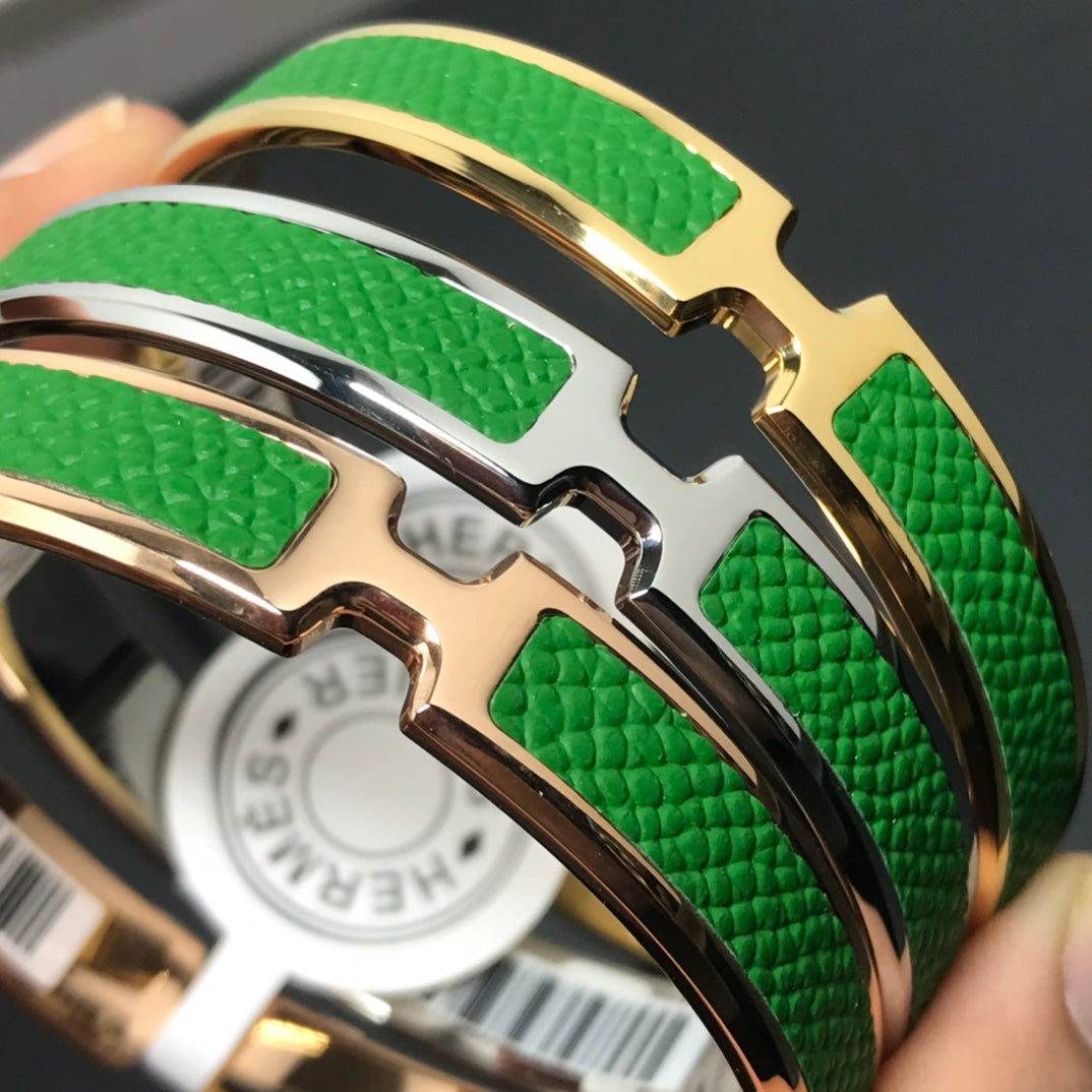 18K Olympe Green Hermès Bracelet