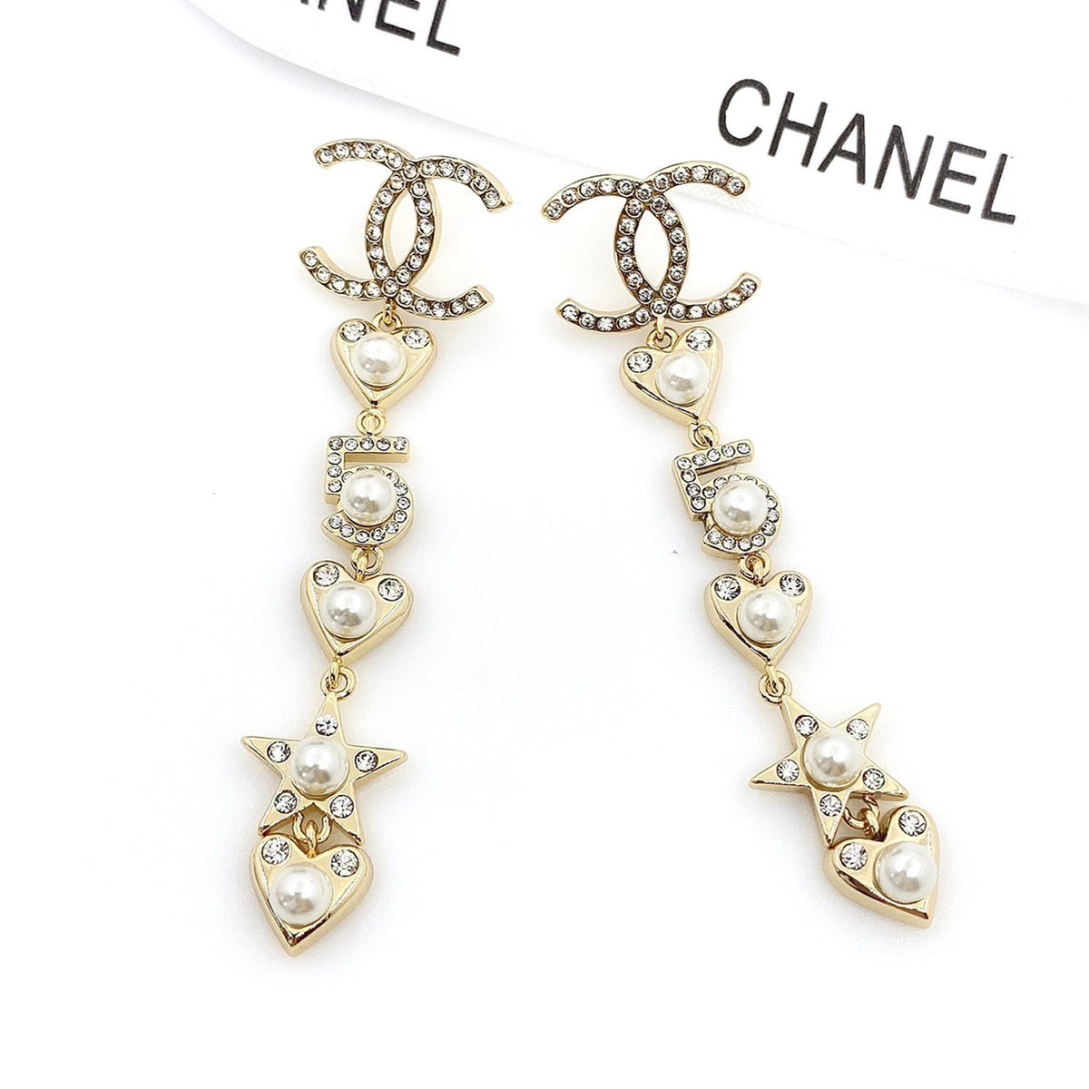 18K Chanel Pearl Heart Earrings