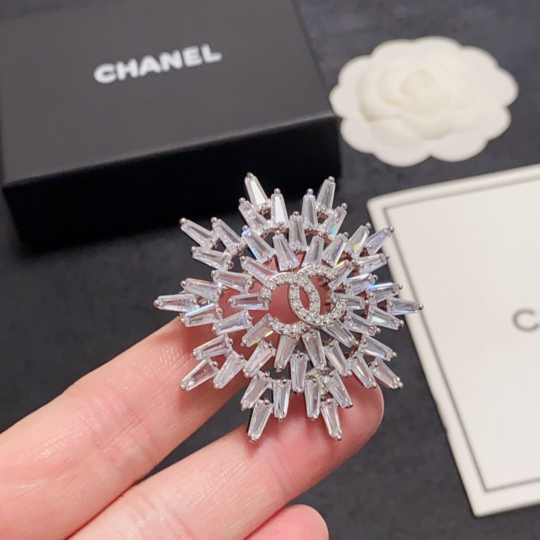 18K Chanel Snow Flower Brooch