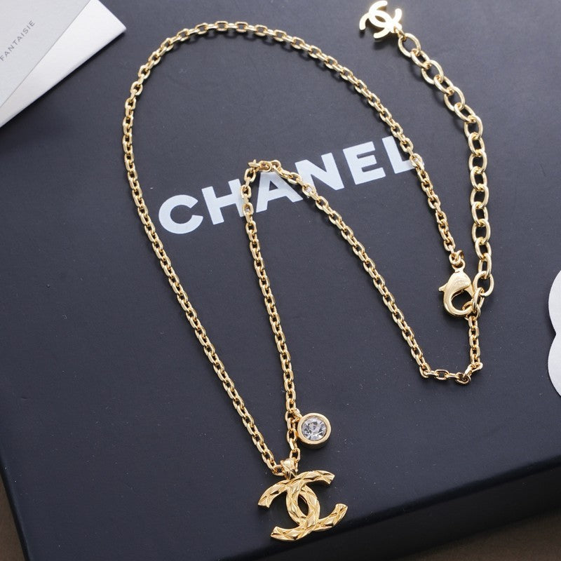 18K Chanel Diamond Gold Necklace