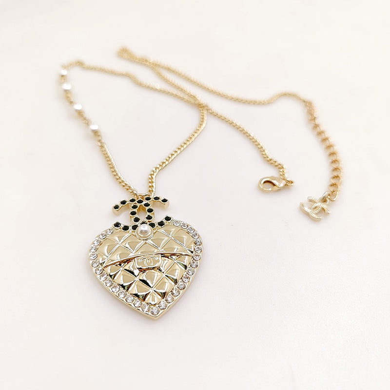 18K Chanel Heart Necklace
