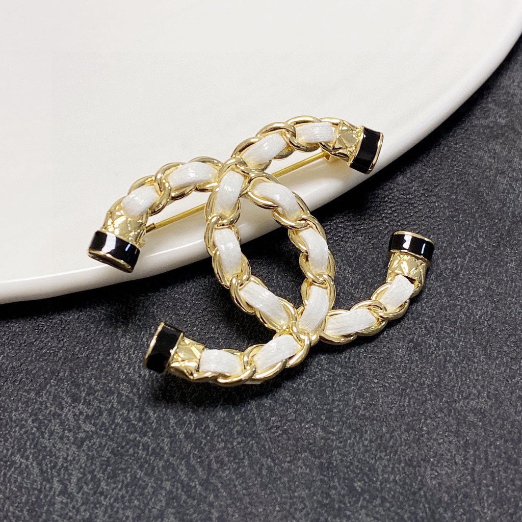 18K Chanel Pearl Brooch
