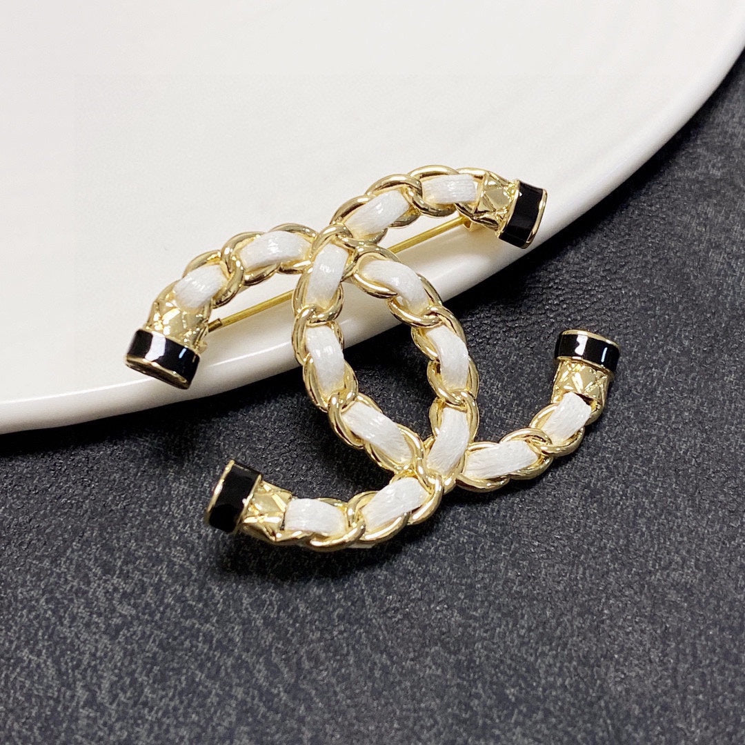 18K Chanel Pearl Brooch