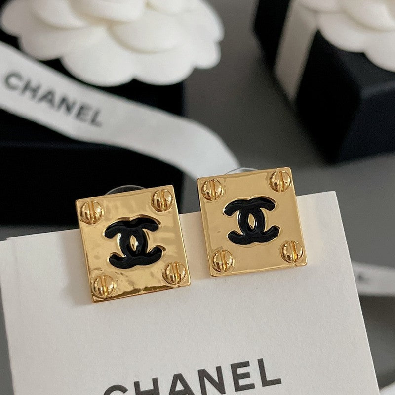 18K Chanel Black Gold Square Earrings