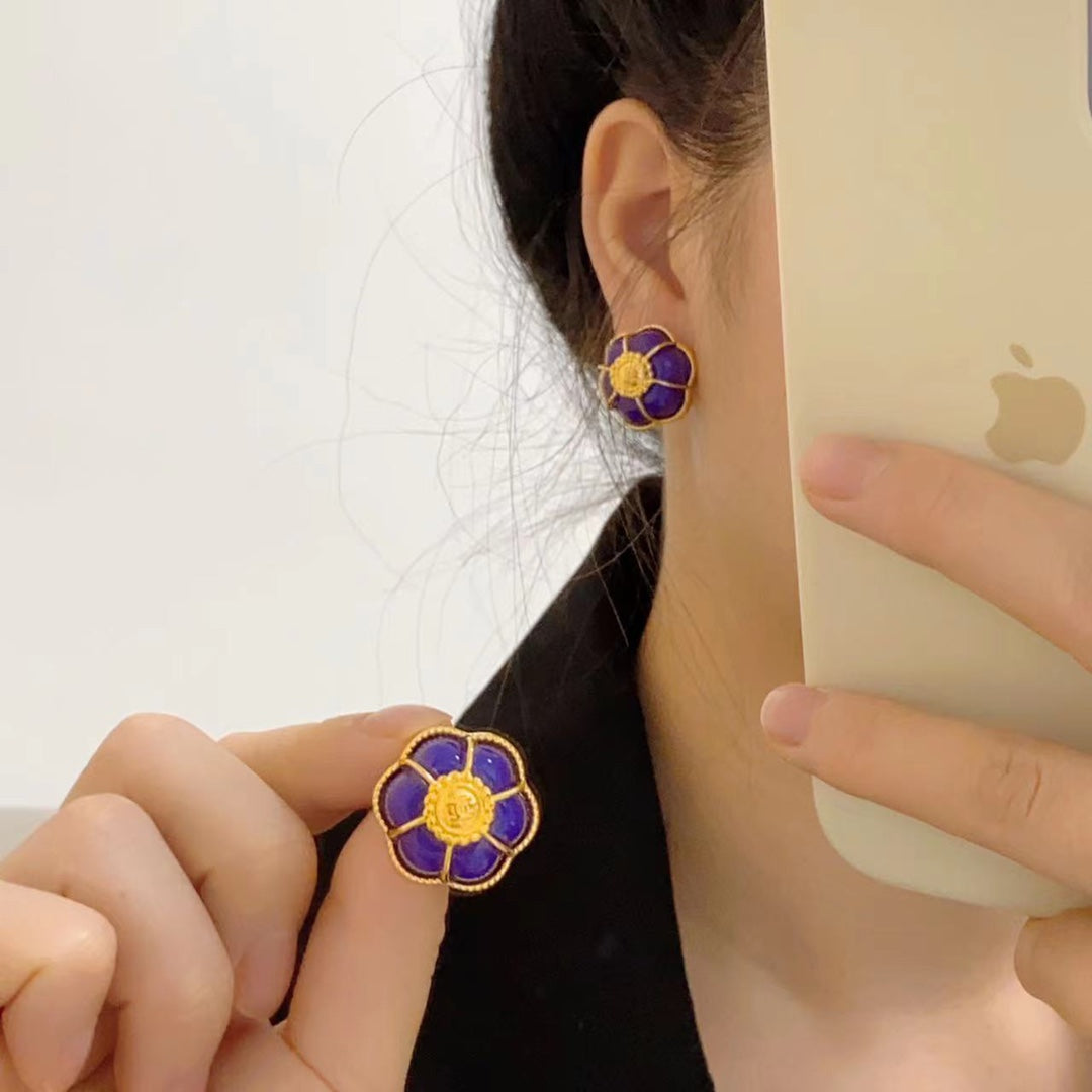 18K Chanel Purple Flowers Earrings