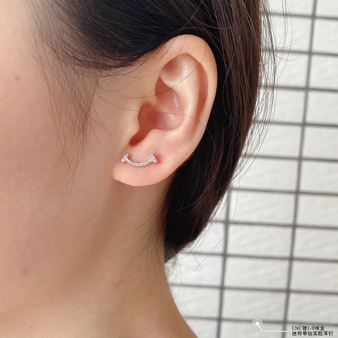 18K Tiffany & Co. Smile Diamonds Earrings