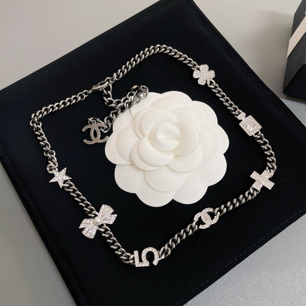 18K Chanel No.5 Perfume Bottle Pendant Necklace
