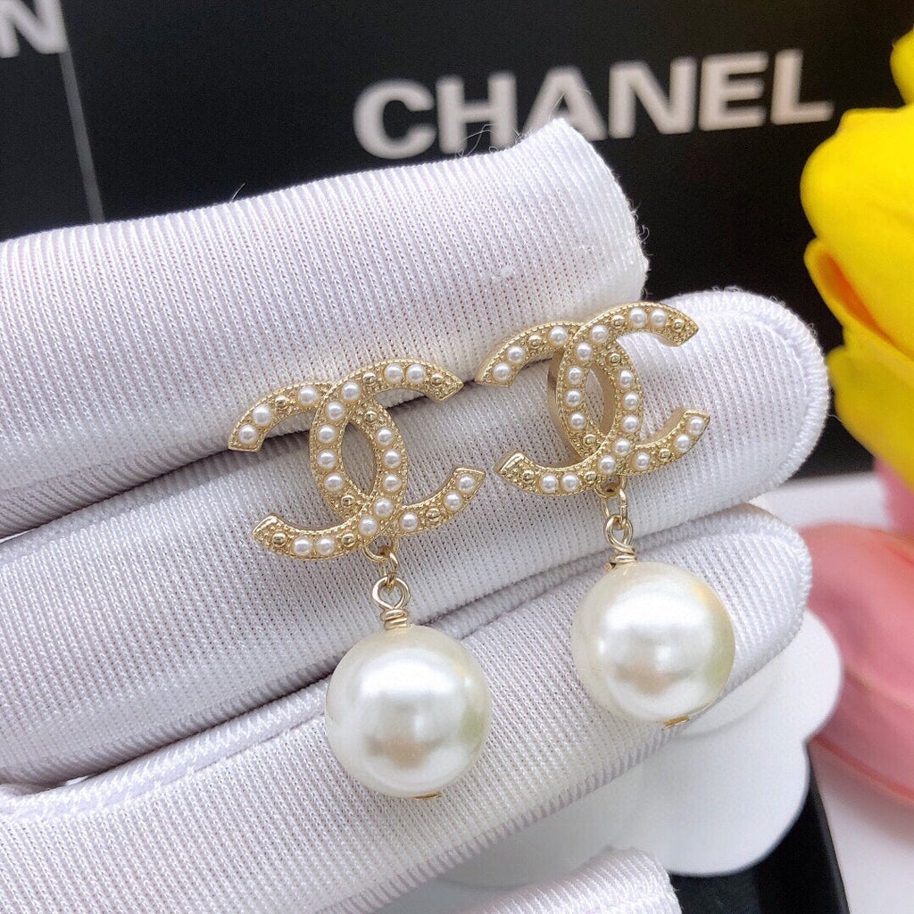 18K Chanel Pearl Drop Earrings