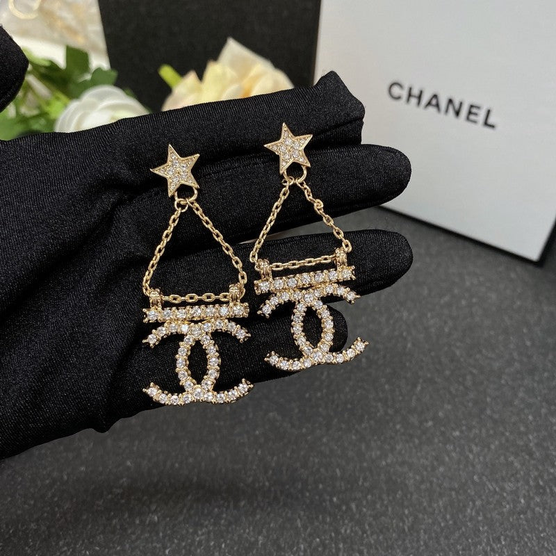 18K Chanel Star Earrings