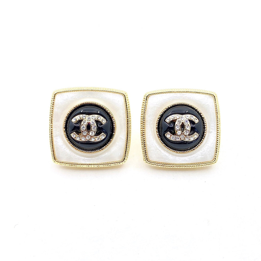 18K Chanel Pearl Square Earrings