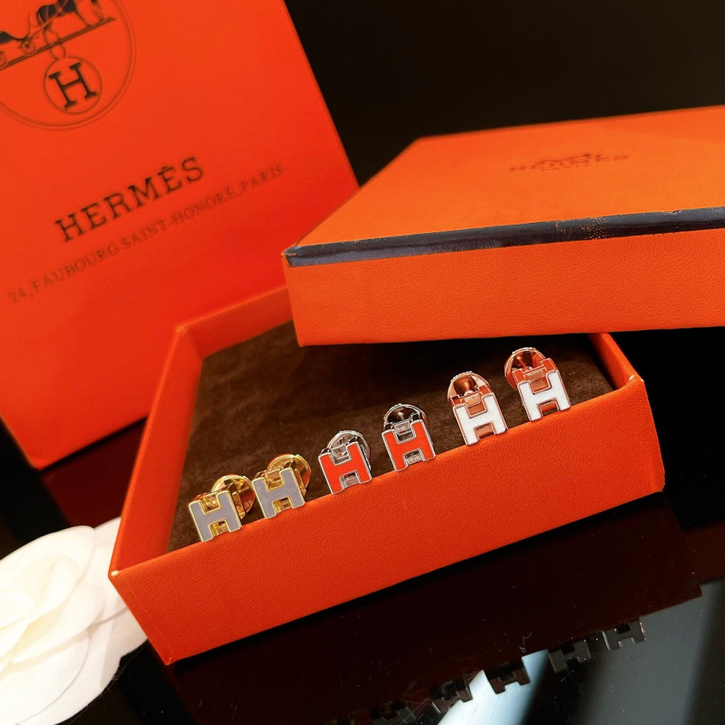 18K Cage D'H Hermès Earrings