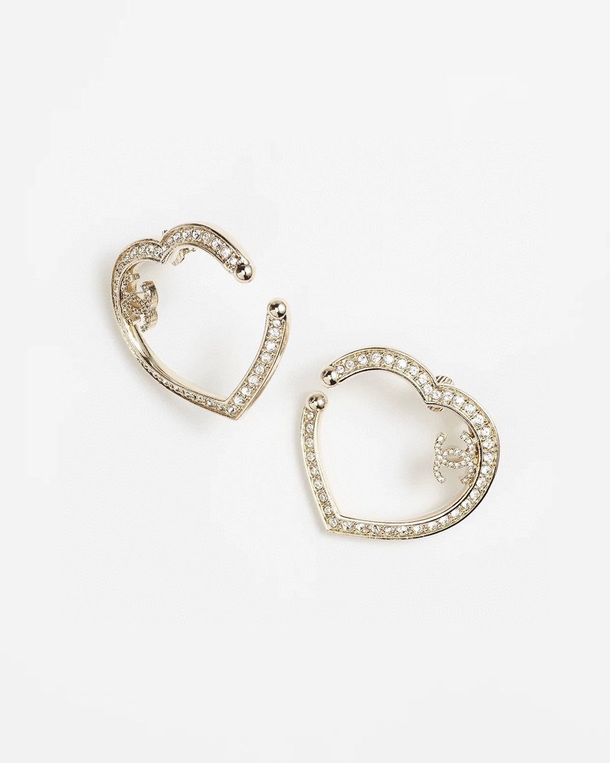 18K Chanel Diamond Heart Earrings