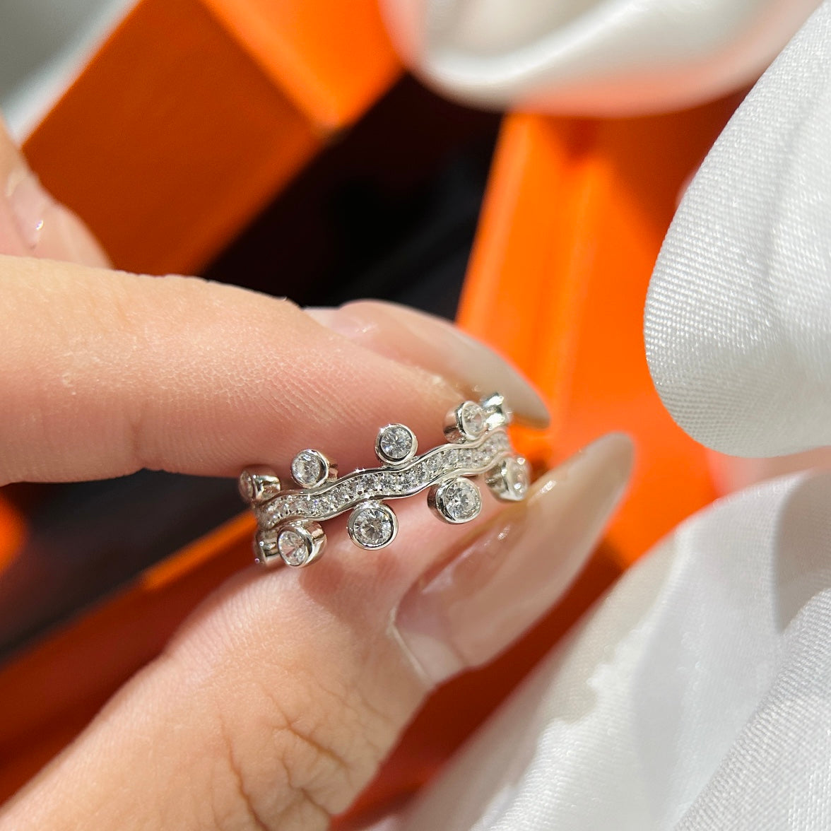 18K Vine Flower Dewdrops Diamond Hermès Ring