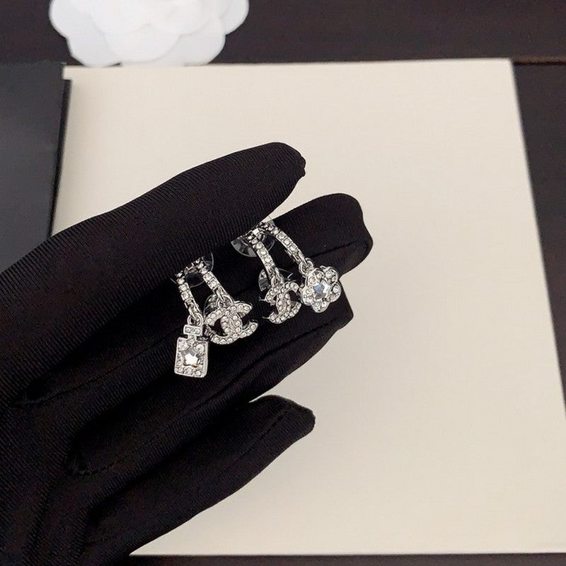 18K Chanel Flower Diamond Earrings