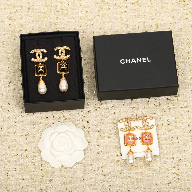 18K Chanel Long Pearl Pendant Earrings