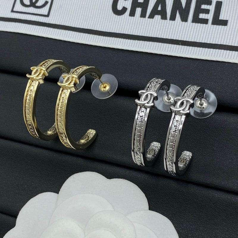 18K Chanel Circle Zircon Earrings