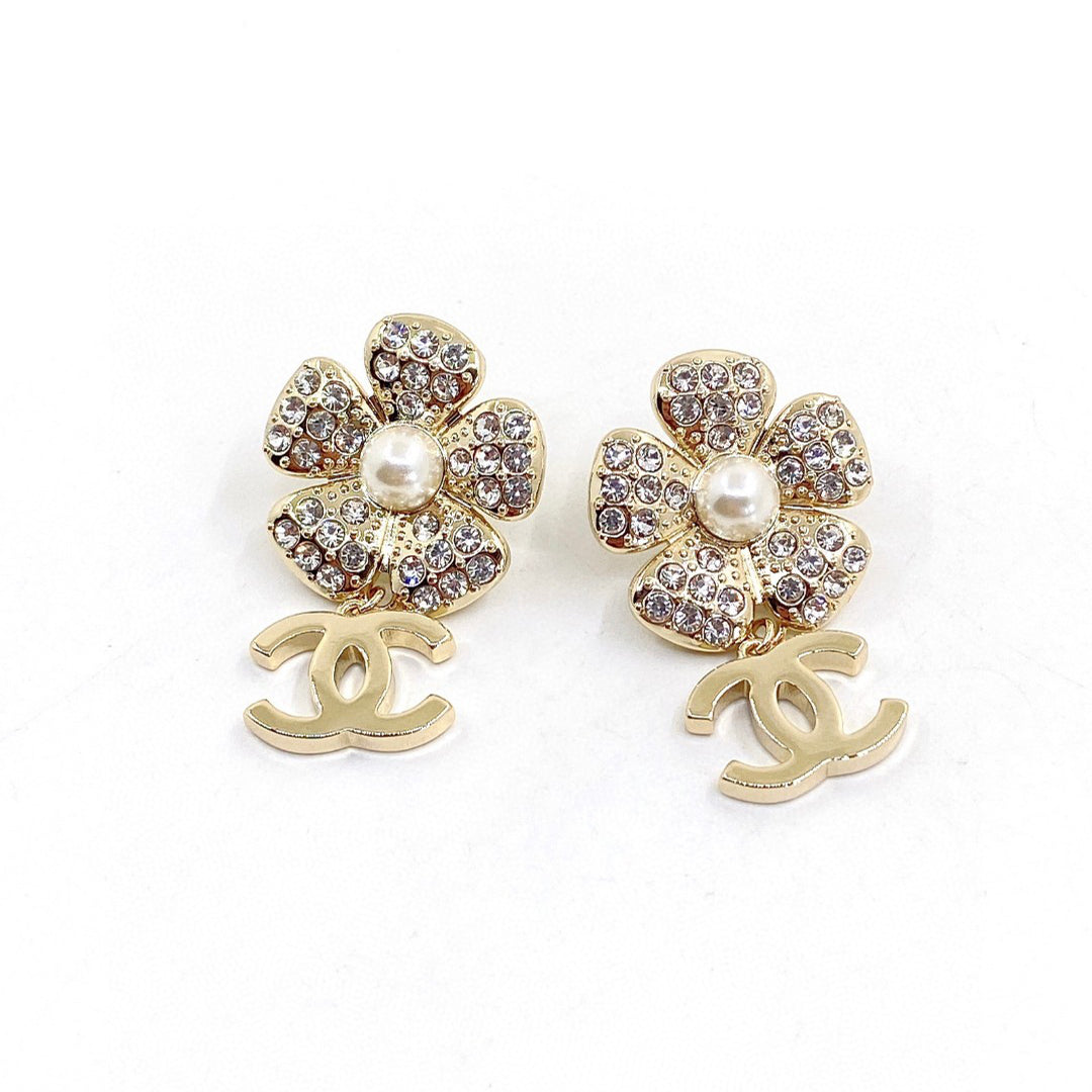 18K Chanel Flower Full Crystals Earrings