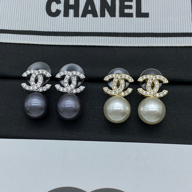 18K Chanel Pearl Drop Gold Earrings
