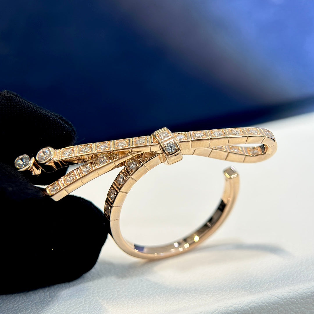 18K Chanel Ruban Diamonds Ring