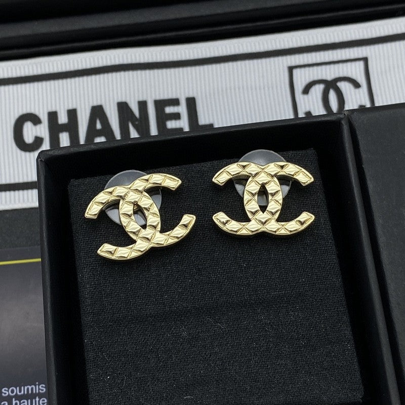 18K Chanel Classic Earrings