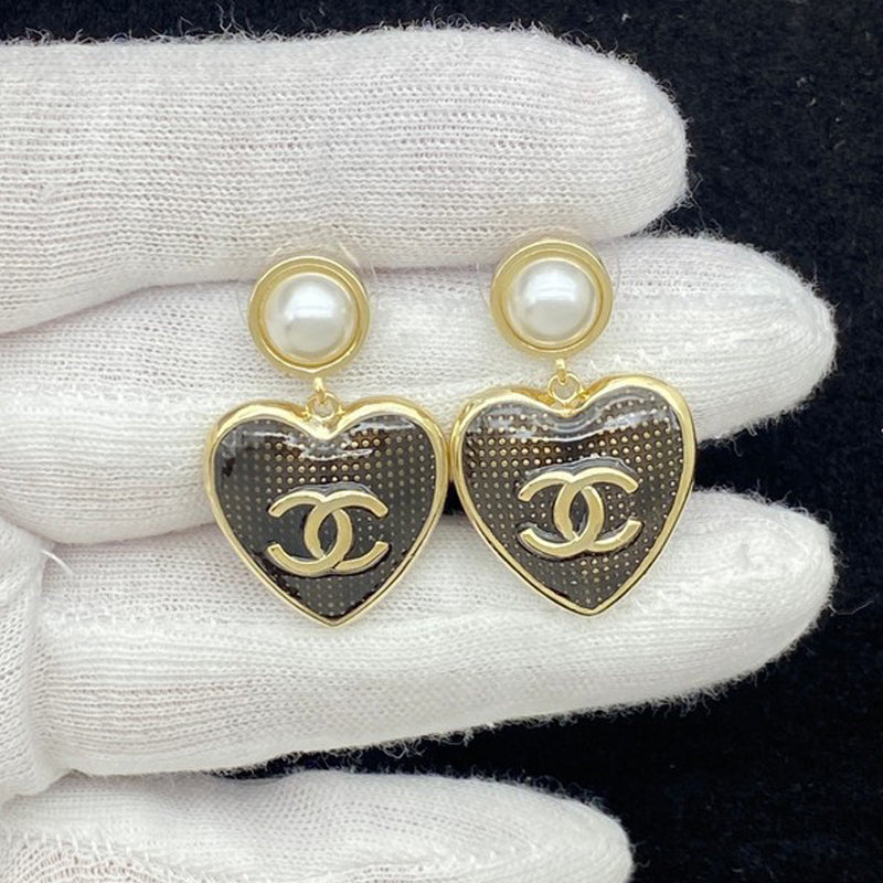 18K Chanel Pearl Heart Drop Gold Earrings